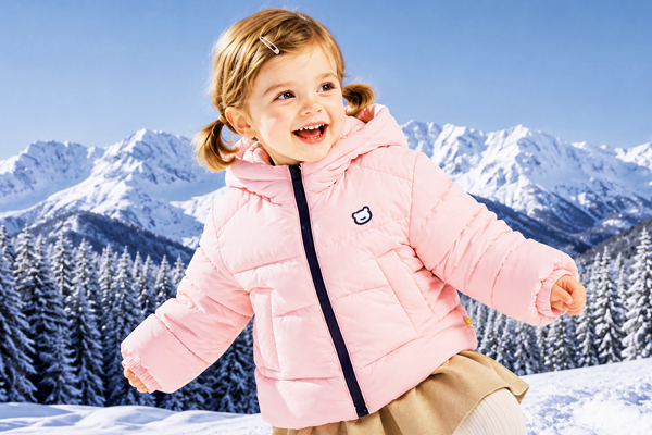 Internation Luxury Awards Winner - Hooded down jacket by Jiangxi usbettas Trading Co., Ltd.